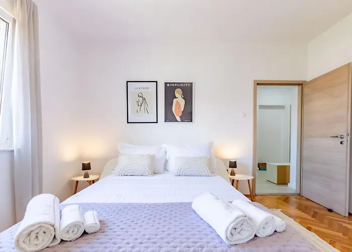 Apartman Olive Three Bedroom *