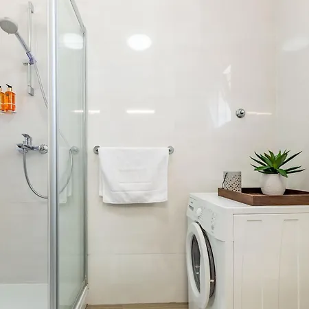 Olive Three Bedroom Lägenhet Zadar