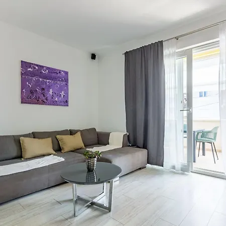 Lägenhet Olive Three Bedroom Zadar
