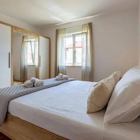 Lägenhet Olive Three Bedroom *